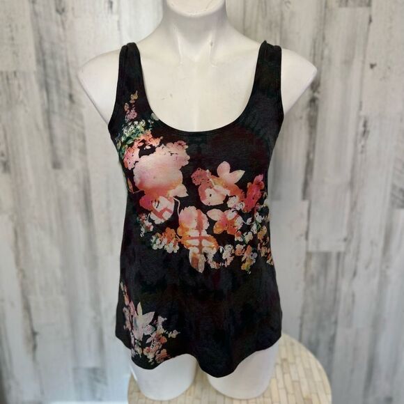 Tank top - Picture 1 of 7